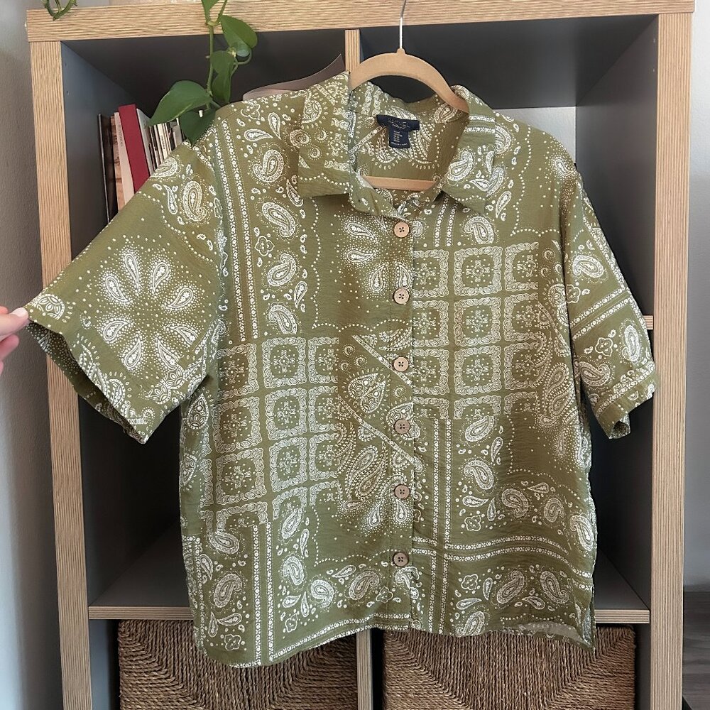 RACHEL Rachel Roy Sage Green Bandana Print Button Down Shirt - Size Medium